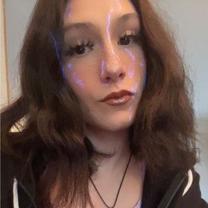 Meet your Posher, Luna